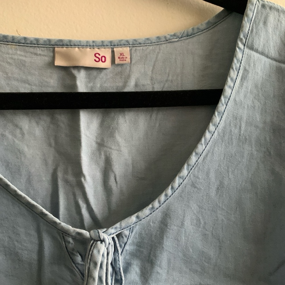 Blue top - Picture 2 of 2